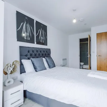 Manchester City Centre - Luxury Two Bedroom Apartement Экстерьер фото